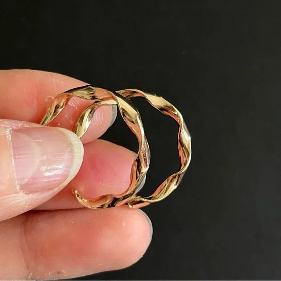 Twisted Gold Hoop Fashion Earrings - NWT - Picture 6 of 8